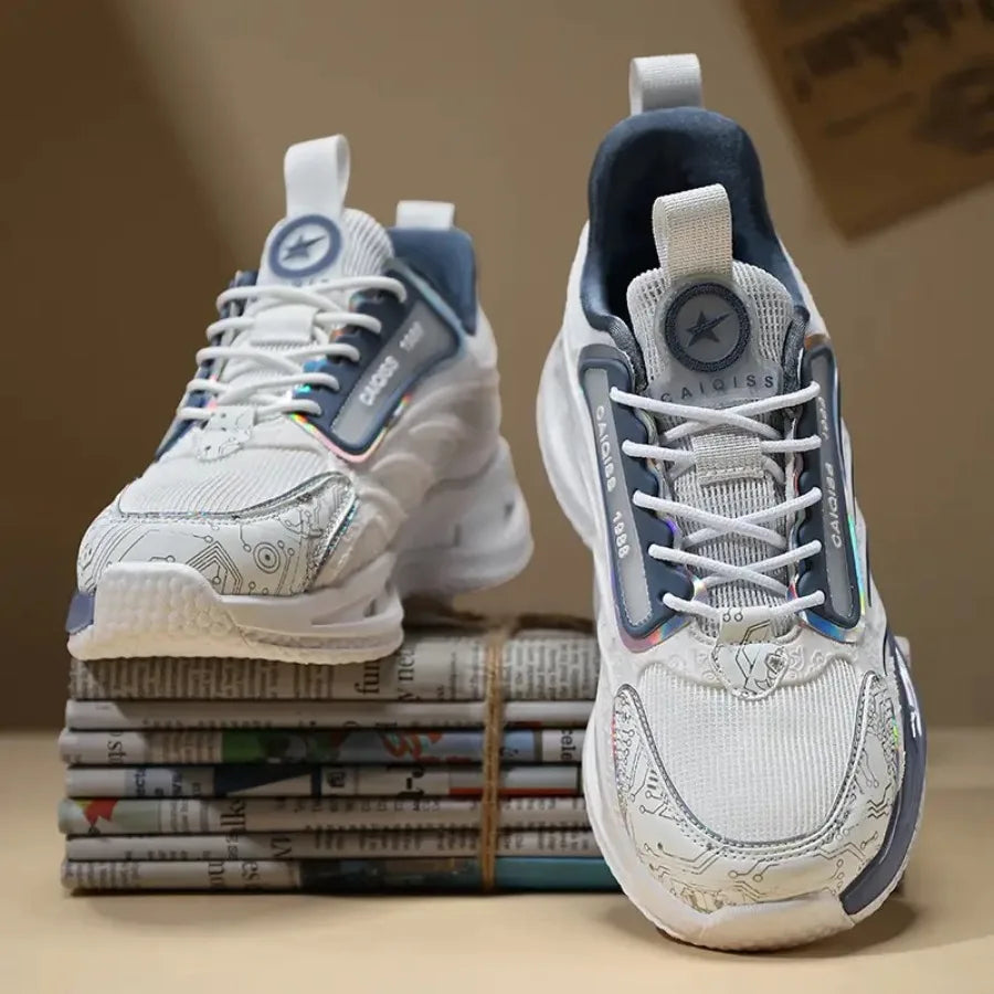 Breathable Mesh Sneakers Lightweight Outdoor Travel Shoes with Round Toe