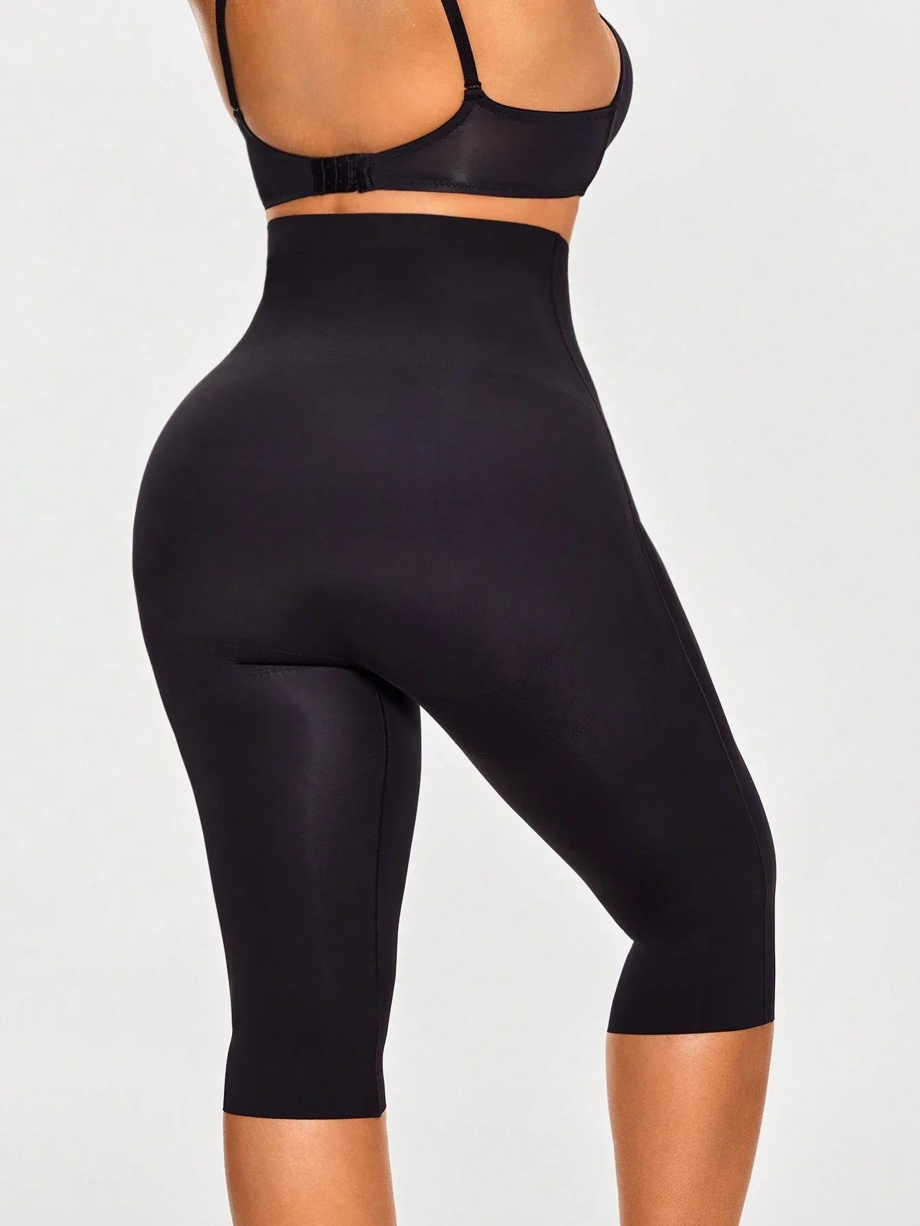 High Waisted Shaping Capri Legging Butt Lifter Tummy Thigh Control